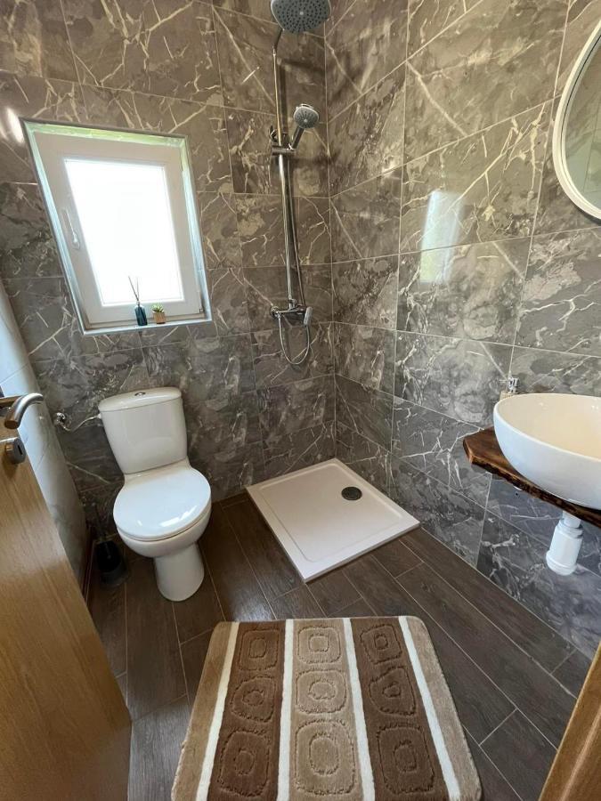 Rooms Ljubenko Karlovac Luaran gambar